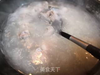 脊骨莲藕汤的做法步骤：1