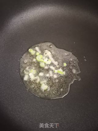 番茄炒虾仁的做法步骤：5