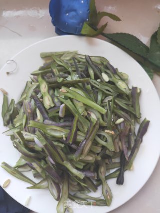 芸豆的新炒法～超级简单下饭的芸豆炒牛肉丝的做法步骤：1