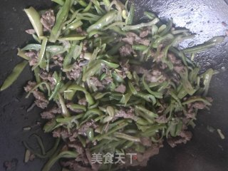 芸豆的新炒法～超级简单下饭的芸豆炒牛肉丝的做法步骤：5