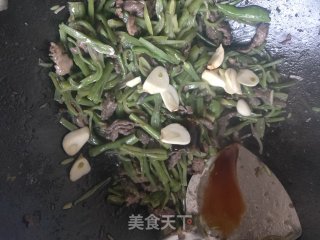 芸豆的新炒法～超级简单下饭的芸豆炒牛肉丝的做法步骤：7