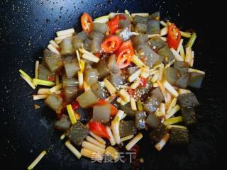 #团圆饭#蒜黄炒凉粉的做法步骤：9