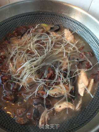 小鸡炖蘑菇的做法步骤：13