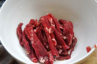 嫩炒牛肉条的做法步骤：2