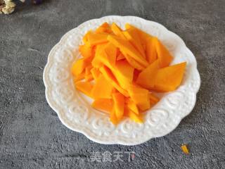 奶香南瓜糊的做法步骤：3
