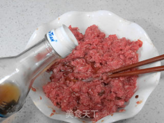 香气四溢令人垂涎的【牛肉千层饼】的做法步骤：2