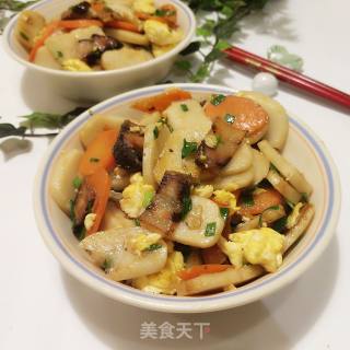 腊肉炒粘米年糕的做法步骤：8