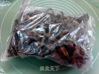 泡发竹笋干的做法步骤：1
