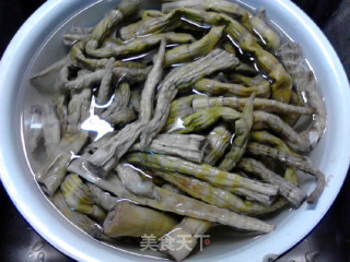 泡发竹笋干的做法步骤：8