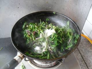 蒜香野芹菜的做法步骤：6