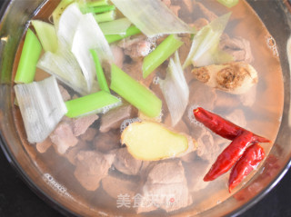 清香羊肉滋补锅的做法步骤：5