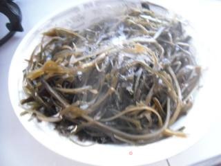 蒜油海带丝的做法步骤：5