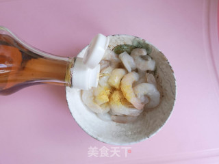 荔枝虾仁的做法步骤：6