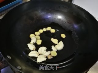 糖醋带鱼的做法步骤：5