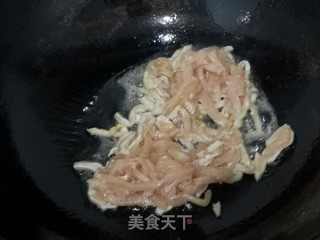芹菜鸡肉丝的做法步骤：4