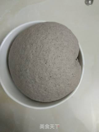 红糖黑米馒头的做法步骤：3