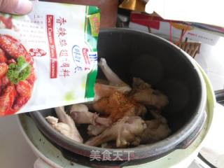 香辣鸭腿的做法步骤：6