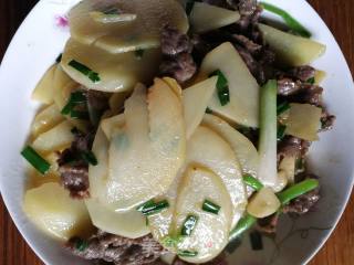 *团圆饭**牛肉土豆片的做法步骤：12