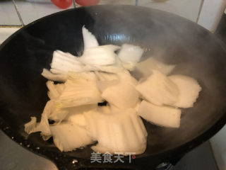 白菜帮炖带鱼的做法步骤：6
