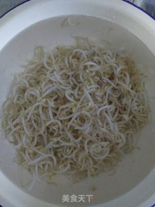素炒豆芽的做法步骤：4