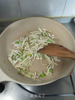 素炒豆芽的做法步骤：6