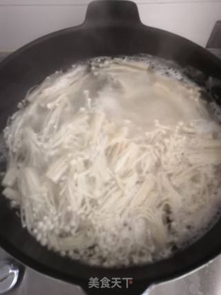 酸菜巴沙鱼的做法步骤：5