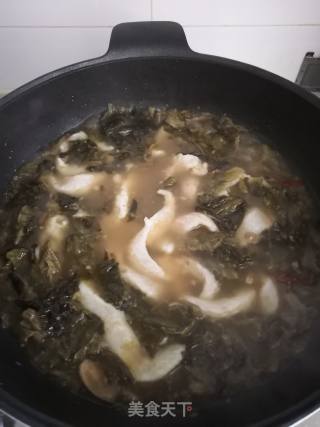 酸菜巴沙鱼的做法步骤：11