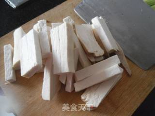 杏鲍菇炒芹菜的做法步骤：3