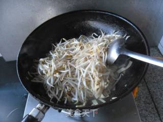 豆皮豆芽炒油菜的做法步骤：8