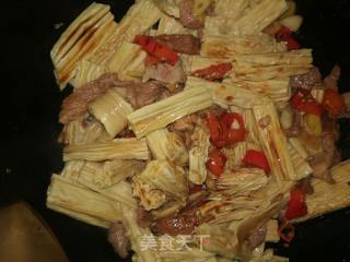 *团圆饭*肉炒腐竹的做法步骤：7