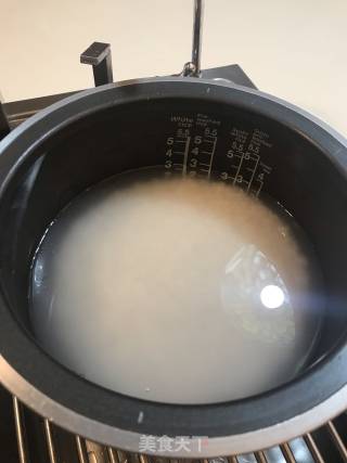 葱油菌菇饭的做法步骤：1