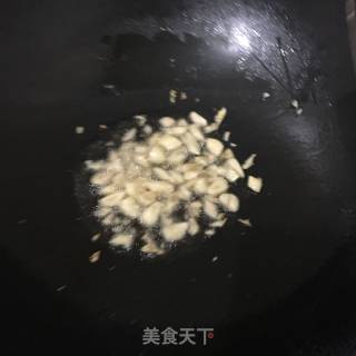 蒜香油麦菜的做法步骤：3