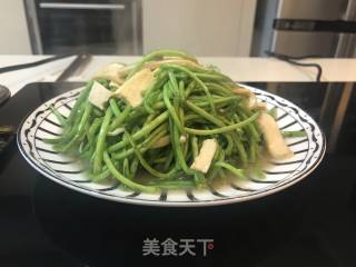 芦蒿炒白干的做法步骤：9