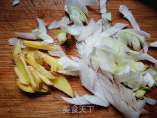 #团圆饭#蚝油蒸排骨的做法步骤：1