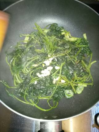 小炒红薯叶的做法步骤：5