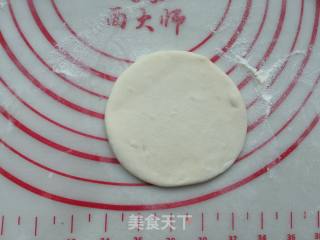 小猪豆沙包的做法步骤：8
