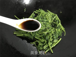 清炒茼蒿的做法步骤：7