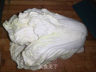 白菜冻豆腐烩小酥肉的做法步骤：1