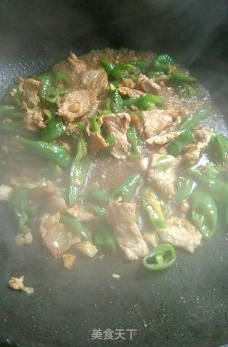 青椒炒肉汤粉的做法步骤：8