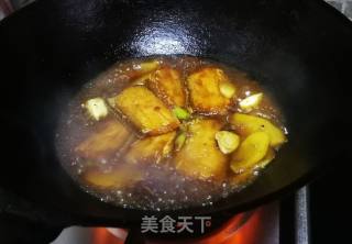 红烧带鱼的做法步骤：6