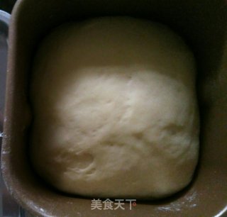 炼乳扭扭面包的做法步骤：4