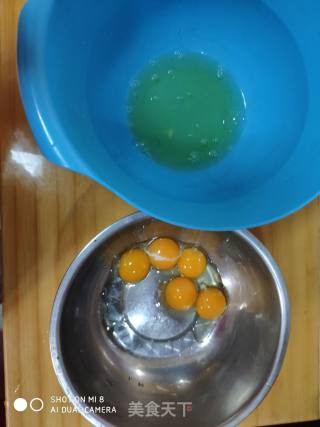 百香果8寸戚风蛋糕的做法步骤：1