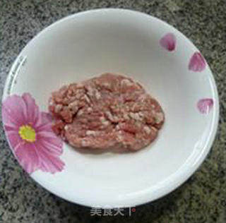 莴笋肉馅饺子的做法步骤：2