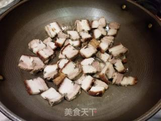 蒜苗炒烧肉的做法步骤：3