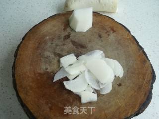 牛肉汤三鲜饺子的做法步骤：1