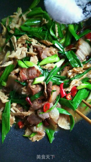 笋干炒腊肉的做法步骤：7