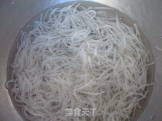 茄汁银鱼汤的做法步骤：1