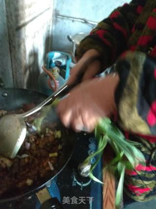 黄豆炒鸭肉的做法步骤：8