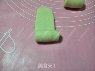 小猪蛋黄酥的做法步骤：10