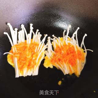 金针菇蛋饼的做法步骤：6